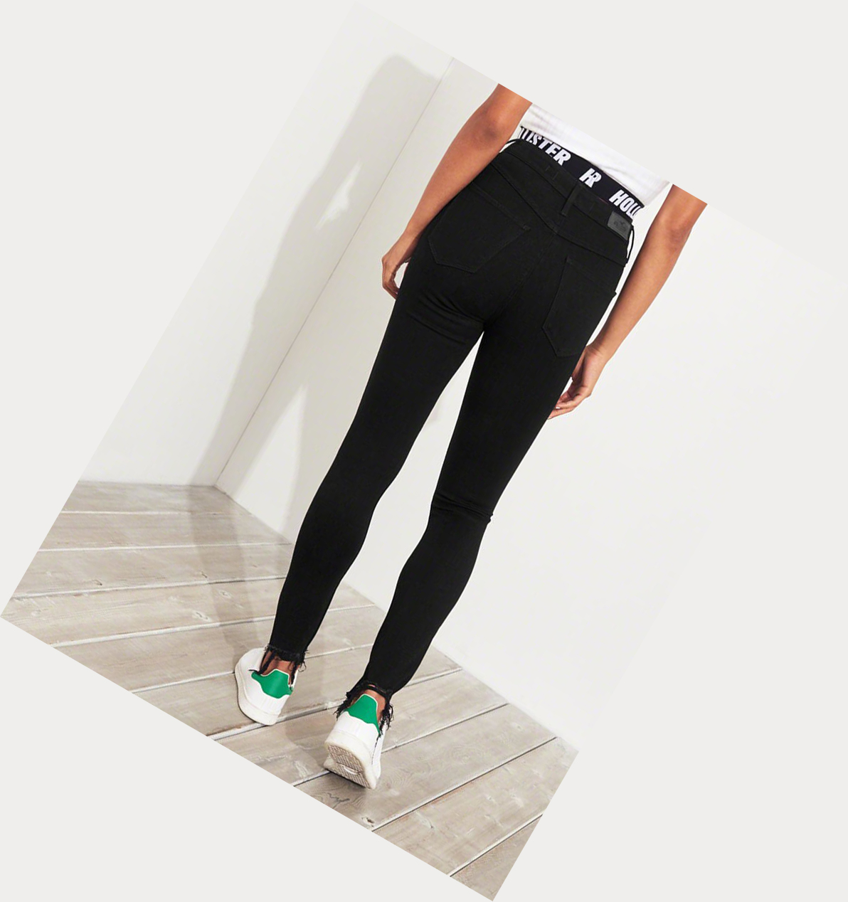 Black Women's Hollister Extreme Stretch Ultra High-Rise Extreme Skinny Jeans | UK-718RTMX