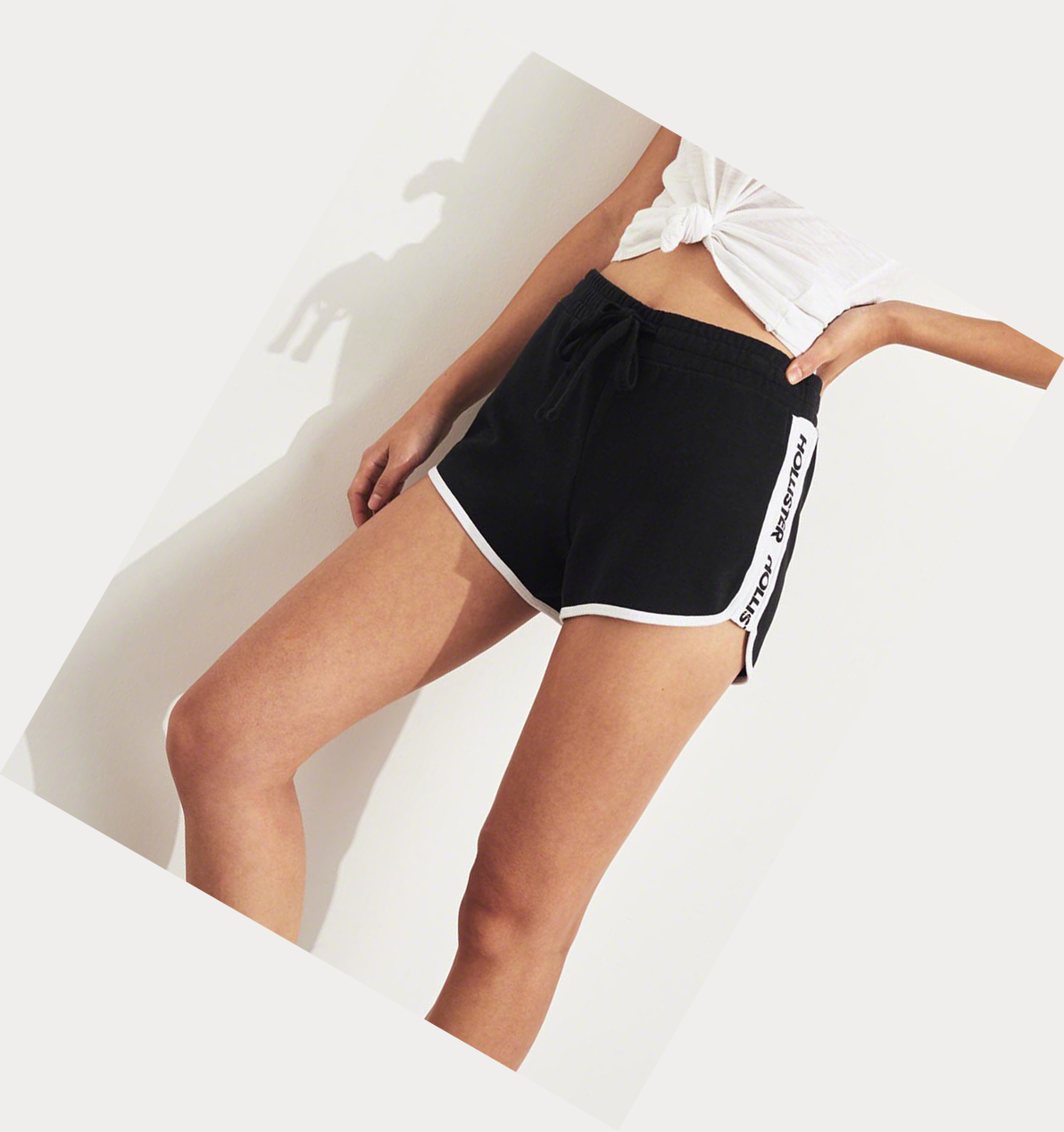 Black Women's Hollister High-Rise Fleece Curved Hem Shorts | UK-427QCLN