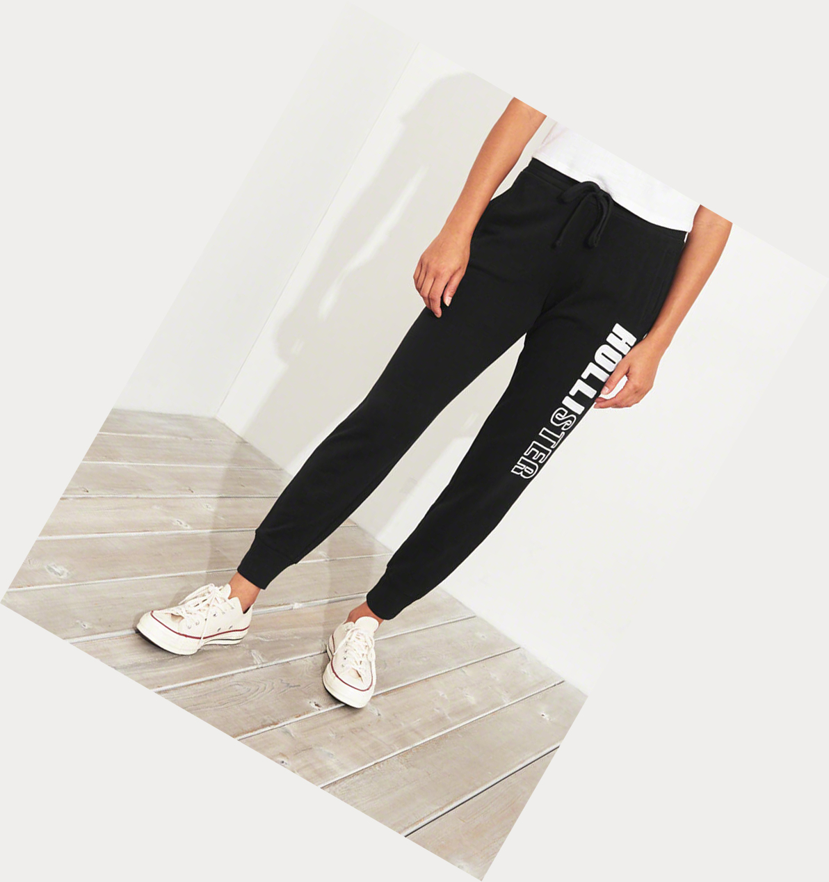 Black Women's Hollister Mid-Rise Fleece Sweatpants | UK-713VWCI