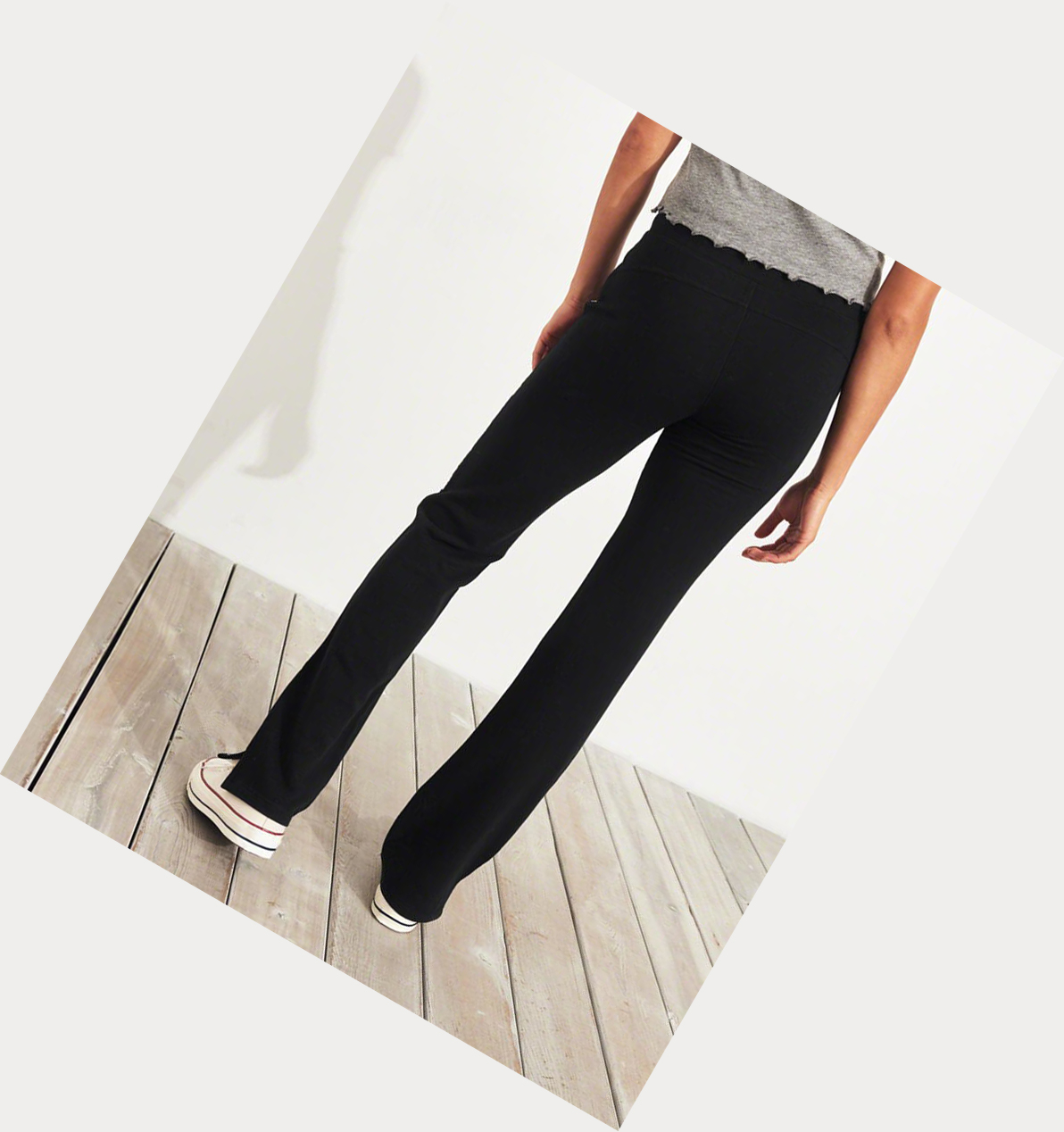 Black Women's Hollister Mid-Rise Straight-Leg Sweatpants | UK-251YHGD