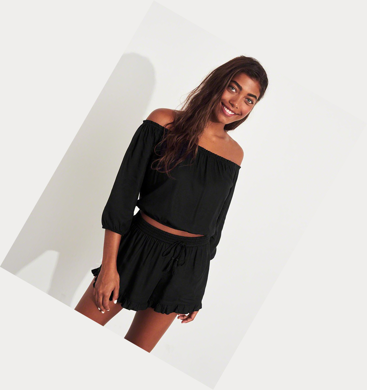 Black Women's Hollister Ruffle Hem Shorts | UK-756JABL