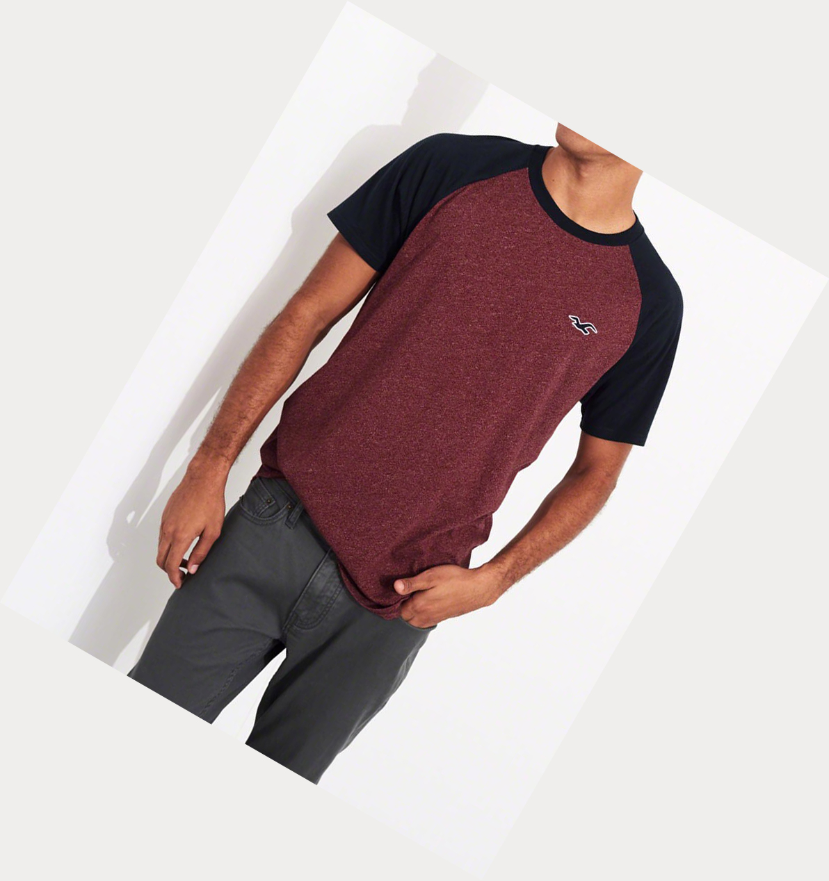 Burgundy Men's Hollister Colorblock Curved Hem Short Sleeve | UK-405EJTV