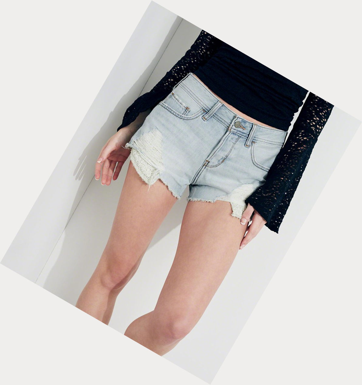 Light Wash Women's Hollister Low-Rise Denim Boyfriend Shorts | UK-317IHWV