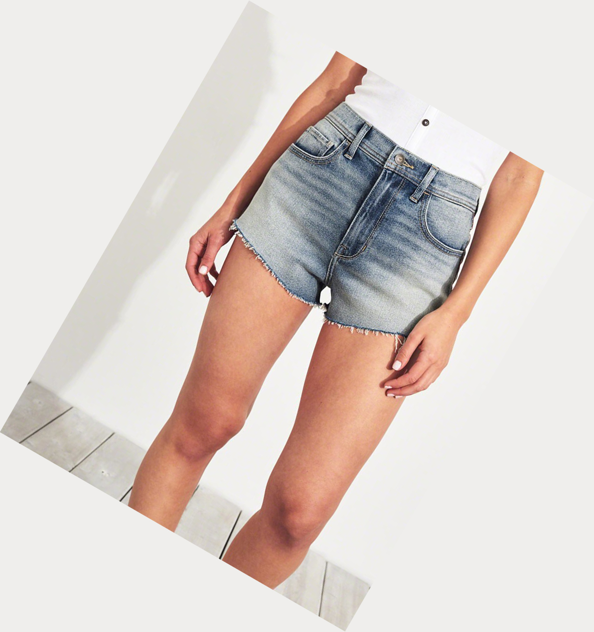 Light Wash Women's Hollister Vintage Stretch High-Rise Denim Vintage Shorts | UK-285WLPD