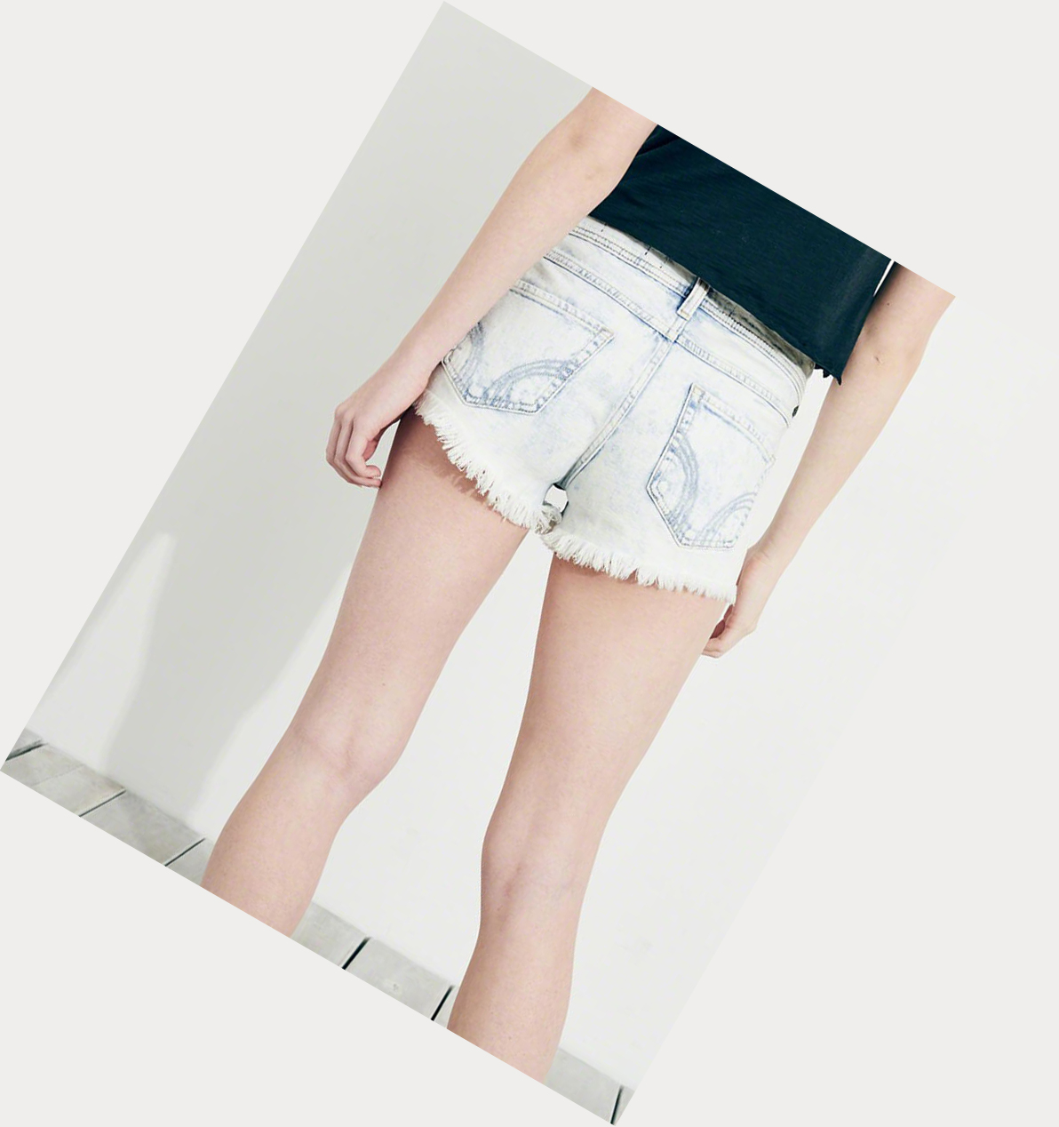 Light Wash Women's Hollister Vintage Stretch Low-Rise Denim Boyfriend Shorts | UK-436CQEJ