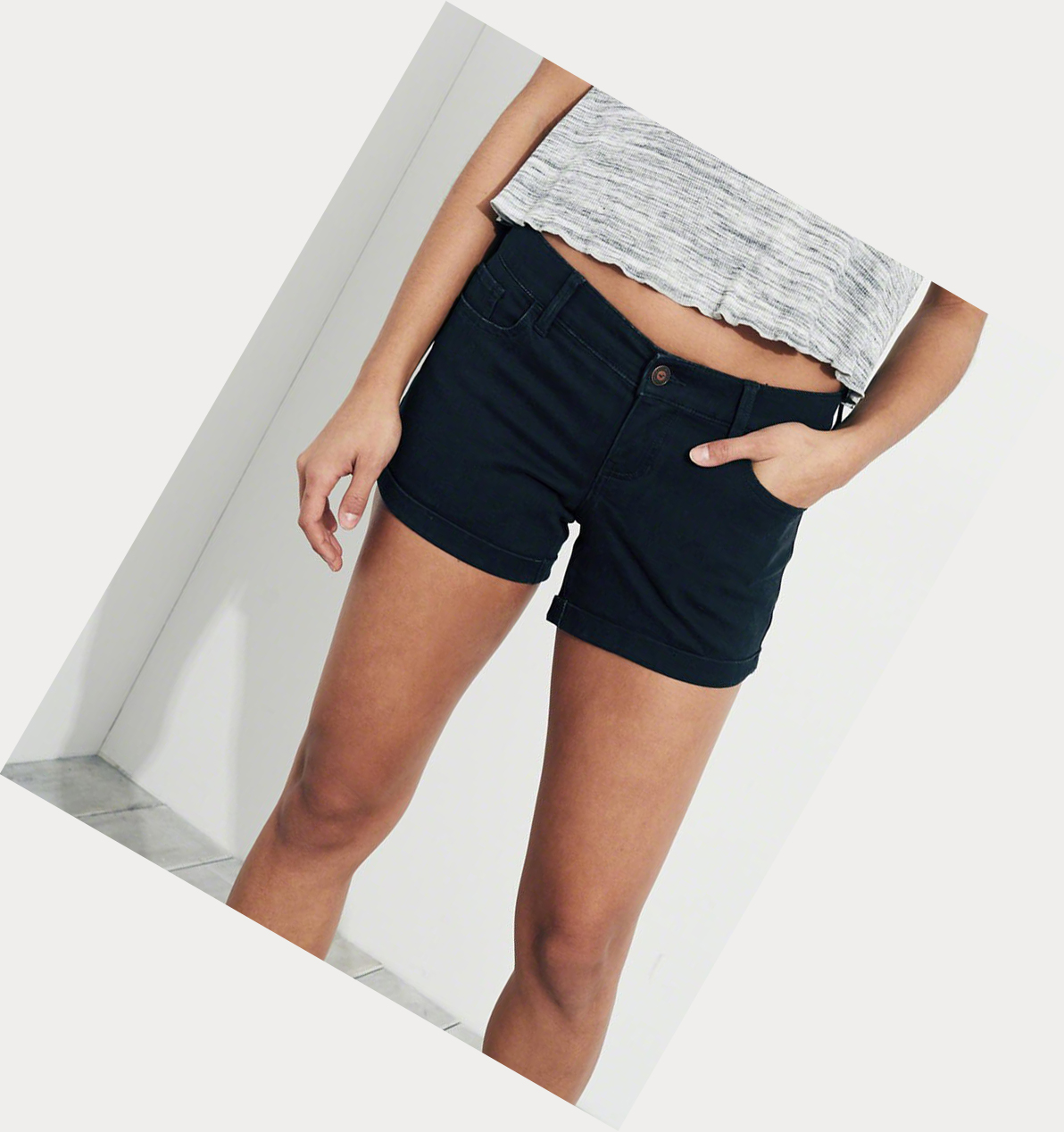 Navy Women's Hollister Low-Rise Twill Midi Shorts | UK-062BNZE