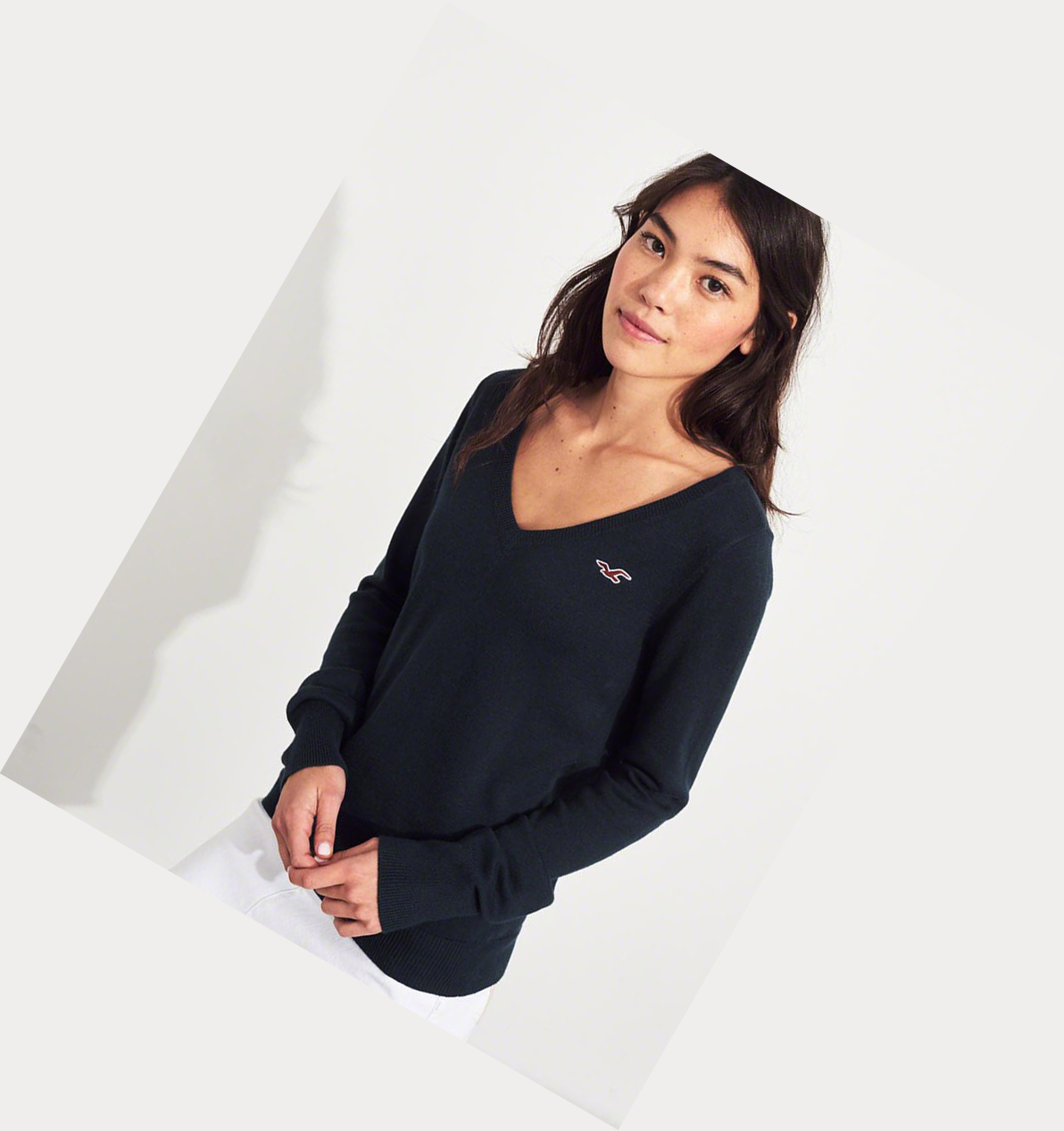 Navy Women's Hollister V-Neck Sweaters | UK-048JGQE