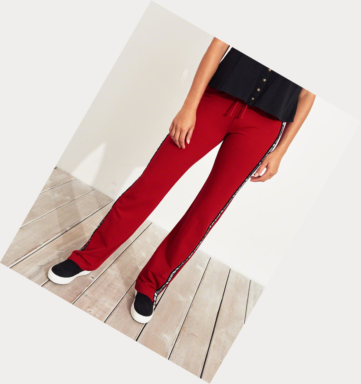 Red Women's Hollister Mid-Rise Straight-Leg Sweatpants | UK-278LGNI