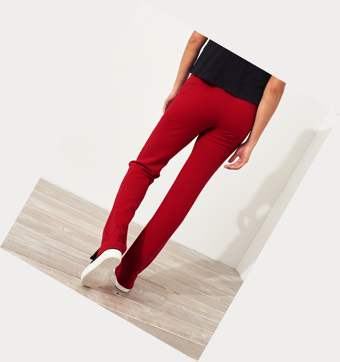 Red Women's Hollister Mid-Rise Straight-Leg Sweatpants | UK-278LGNI