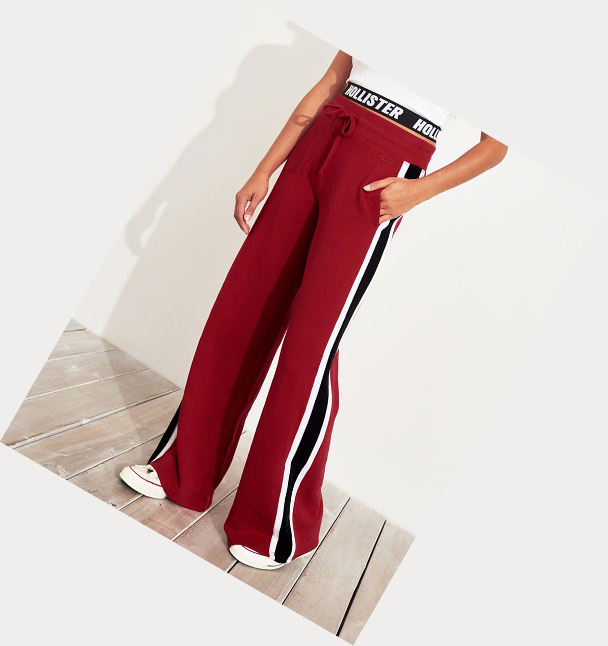 Red Women's Hollister Ultra High-Rise Wide-Leg Fleece Track Sweatpants | UK-820TOJV