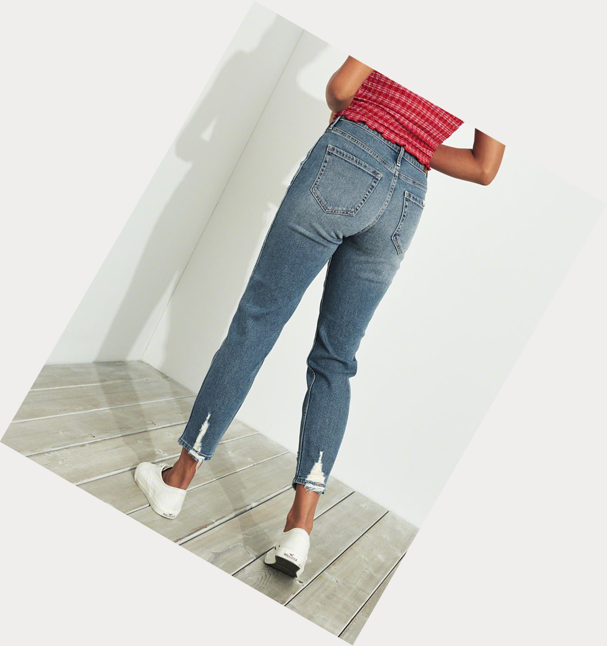 Wash Women's Hollister Vintage Stretch High-Rise Mom Jeans | UK-964MBHD